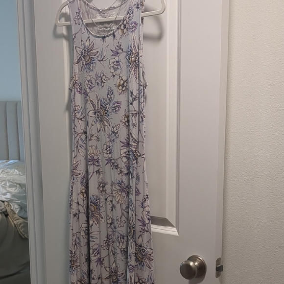 Casual Floral Dress - Picture 1 of 6